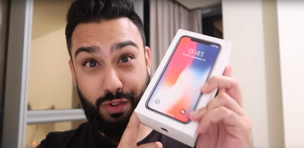 VIDEO: EARLY IPHONE X  UNBOXING