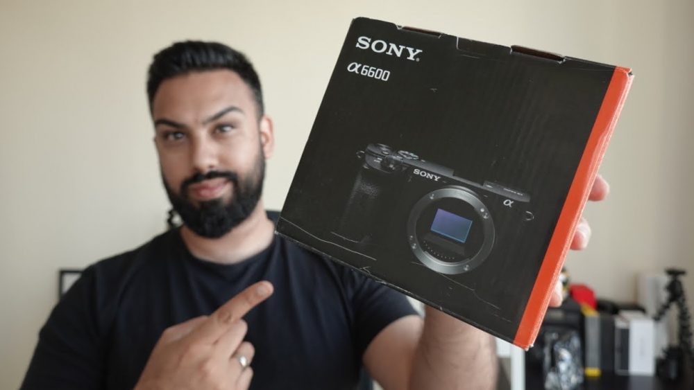 EMKWAN Unboxes His Brand New Camera