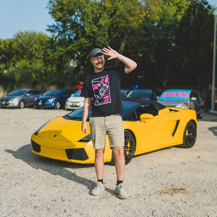 Mr. Beast poses as an Uber driver and gives away car to passengers
