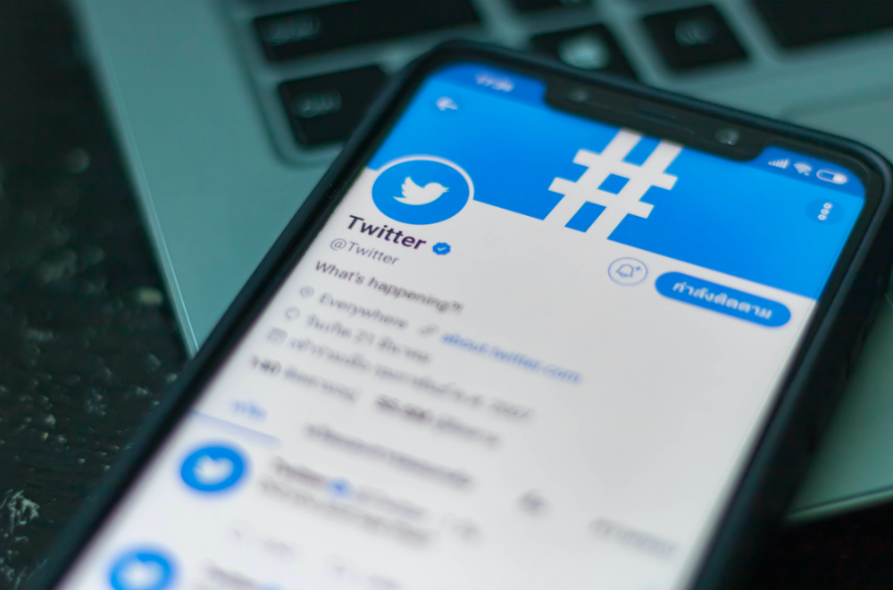 Twitter's "Manipulated Media" Will Stand Out on Your Feed Now
