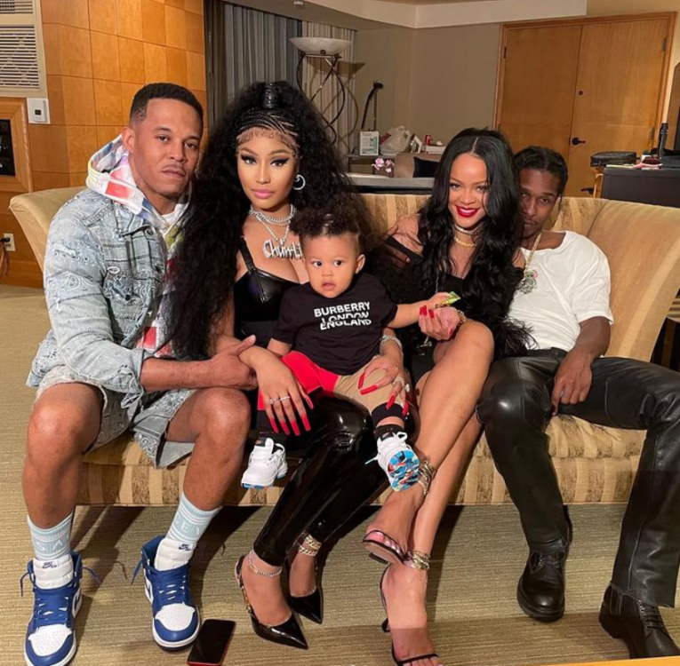 Nicki Minaj and Rihanna pictured together on Instagram