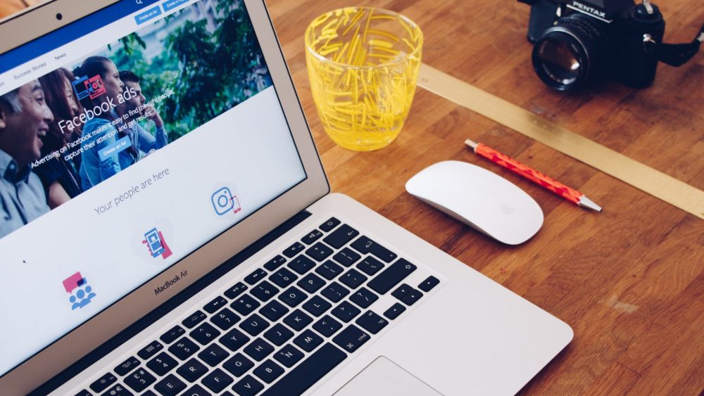 facebook messenger ads