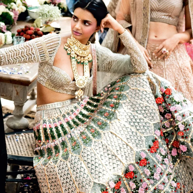 7 Influencers To Follow For Indian Ethnic Fashion Inspo