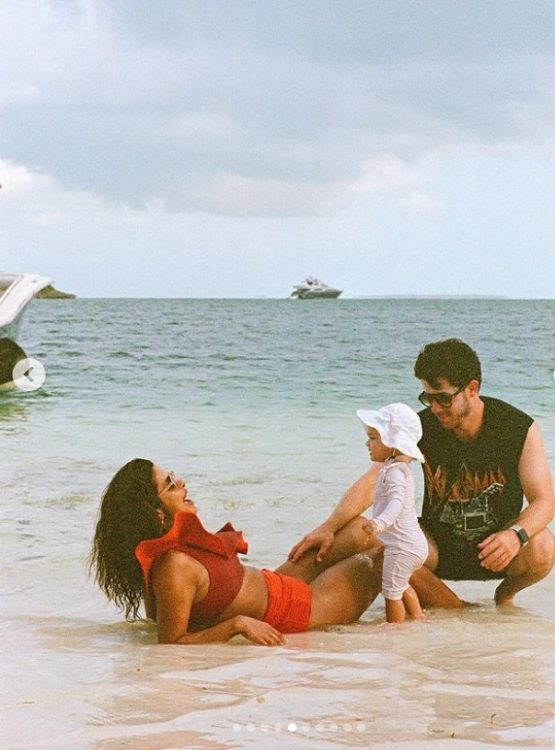 Priyanka Chopra Jonas & Nick Jonas July Dump